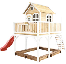 Spielhaus mit Rutsche und Sandkasten aus Holz