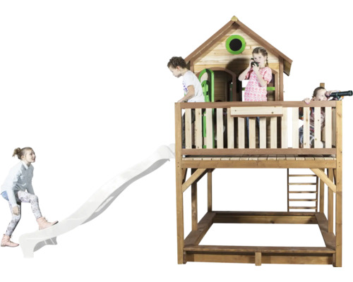 Spielturm aus Holz mit Rutsche und Sandkastenbereich, inklusive spielender Kinder