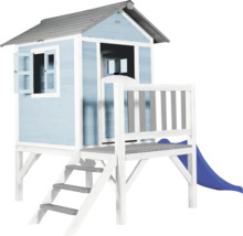 Spielhaus aus Holz mit Rutsche und Treppe