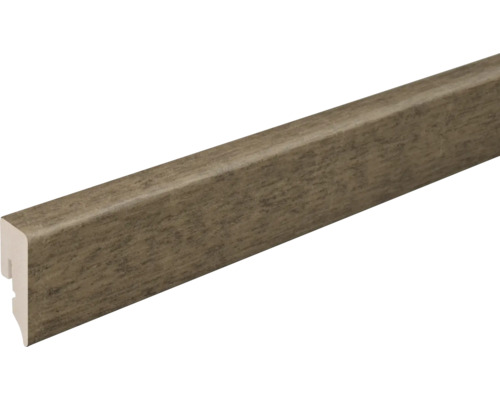 SKANDOR Sockelleiste PVC KU048L Eiche 32309 FOEI557 15 x 38,5 x 2400 mm Sockelleiste mit Holzstruktur