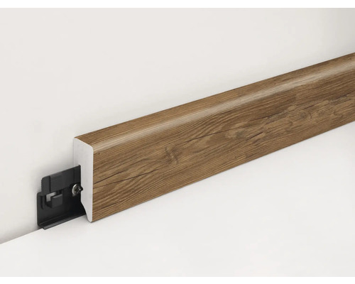 Sockelleiste mit Holzstruktur und Befestigungsclip