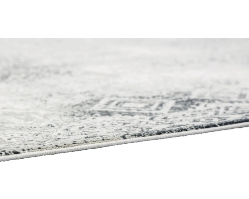 Detailaufnahme eines Teppichs mit Muster