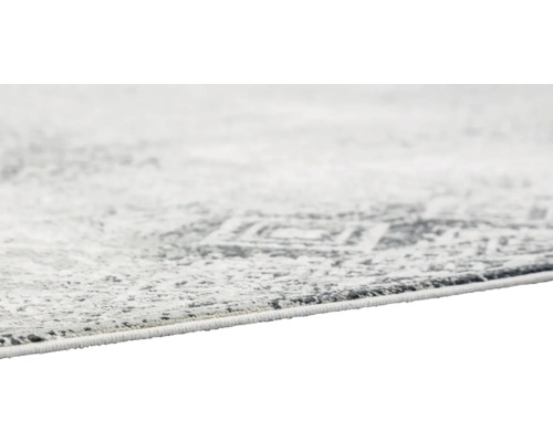 Teppich mit Muster, Detailansicht der Kante