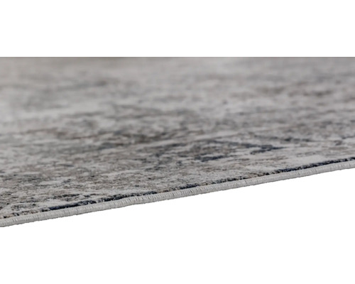 Detailansicht eines gemusterten Teppichs