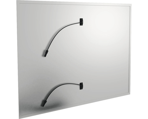 Rückseite eines Solarpanels mit Anschlüssen