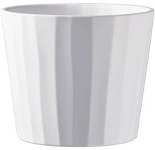 Weißer Blumentopf mit vertikalem Rippenmuster