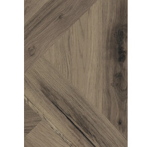 Holzboden mit Fischgrätenmuster