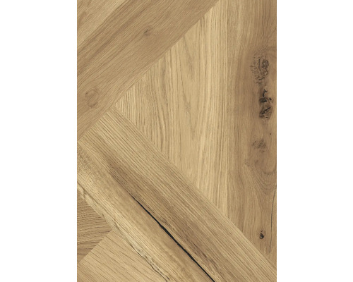 Holzboden mit Fischgrätenmuster