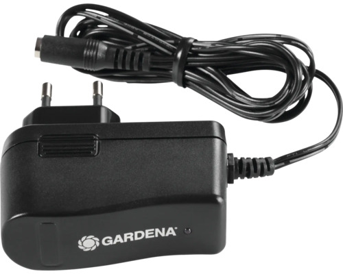 Gardena Ladegerät mit Stecker und Kabel
