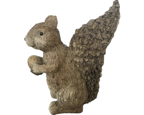 Dekorative Eichhörnchenfigur für den Garten mit Nuss