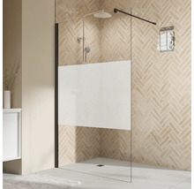 Begehbare Dusche mit Teilblickdicht-Verglasung und Handtuchhalter