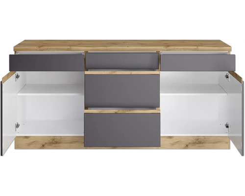 Anrichte mit Schubladen und offenen Türen