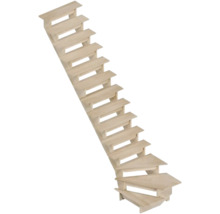 Holztreppe mit dreizehn Stufen