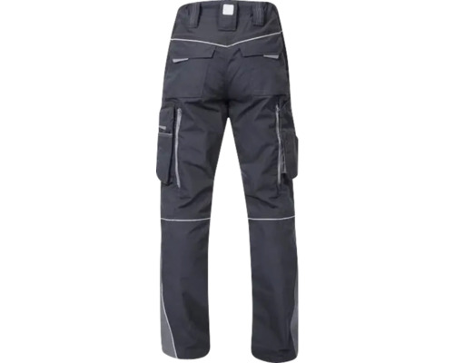 Arbeitshose mit mehreren Taschen und Reflexstreifen, Rückansicht.