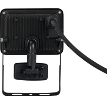 Rückansicht eines LED-Strahlers mit Kabel und Montagehalterung