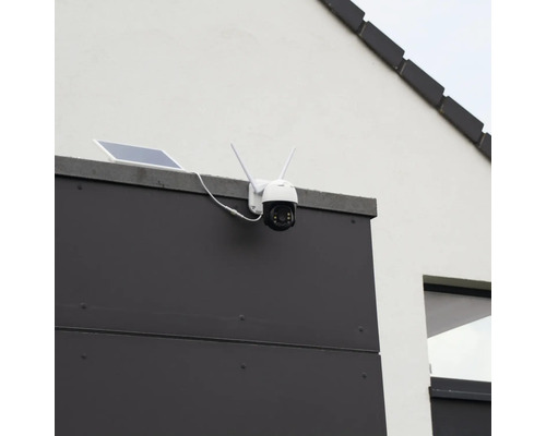 Überwachungskamera mit Solarpanel zur Aussenmontage