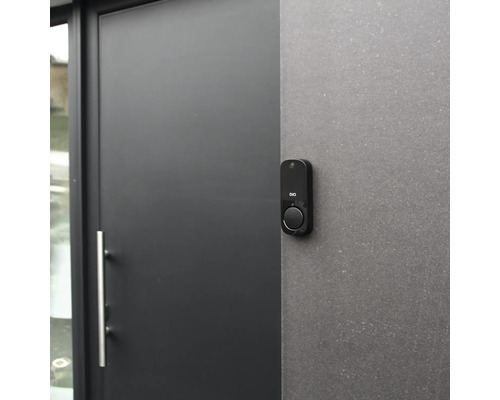 Tür mit Türklingel