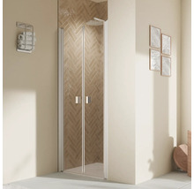 Badezimmer Szene mit Duschkabine, Handtuchhalter und Dekoartikeln