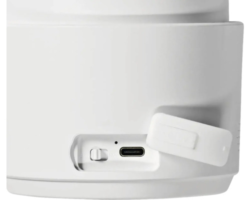 Detailansicht einer weißen Leuchte mit Schalter und USB-Anschluss