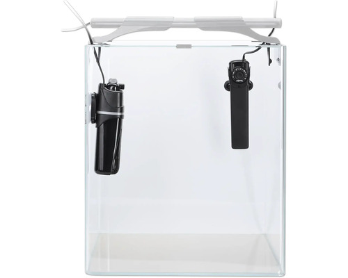 Aquarium mit Filter und Heizung