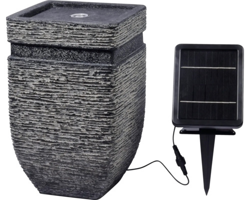 Gartenbrunnen mit Solarpanel