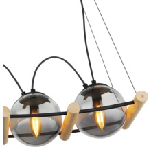 Hängelampe mit Holzdetails und Glaskugelschirmen