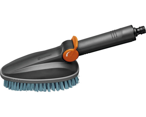 Gardena Waschbürste mit Wasseranschluss für die Gartenpflege