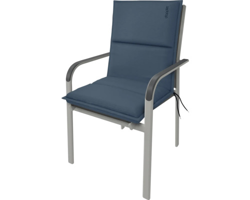 Gartenstuhl mit blauer Sitzauflage