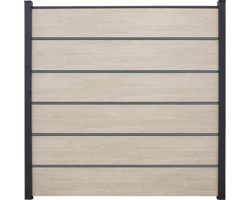 Gartenzaun aus Holz und Metall