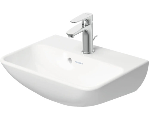 Waschtisch aus Sanitärkeramik mit Armatur