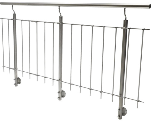 Edelstahlgeländer mit vertikalen Füllstäben und Handlauf