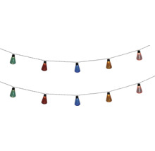 Lichterkette mit verschiedenfarbigen Glühbirnen