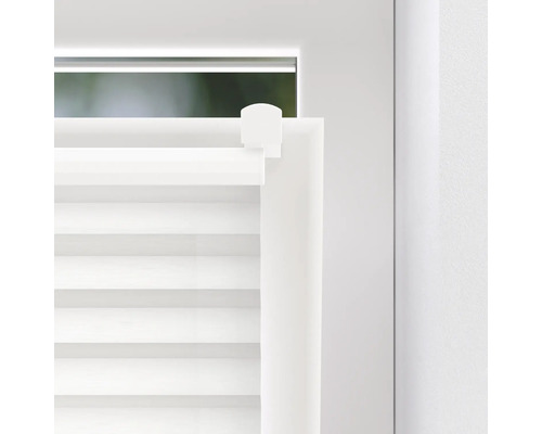 Detailansicht eines Fensterrollos mit Montagevorrichtung