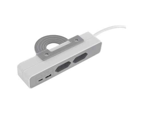Steckdosenleiste mit zwei Steckdosen und USB-Anschlüssen