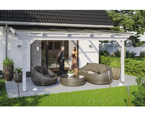 Terrassenüberdachung SKAN HOLZ Ancona 541x300 cm weiß Terrasse mit Holzüberdachung, Gartenmöbeln und Pflanzen
