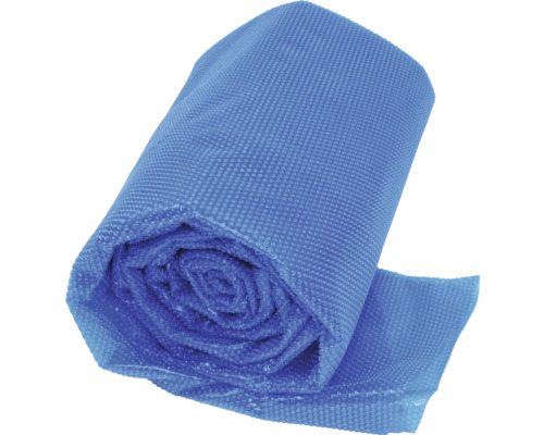 Aufgerollte Poolabdeckung aus Polyethylen