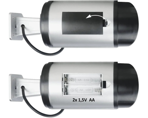 Batteriefach einer Aussenleuchte für zwei 1,5V AA Batterien geöffnet