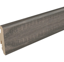 Fußleiste mit Holzstruktur