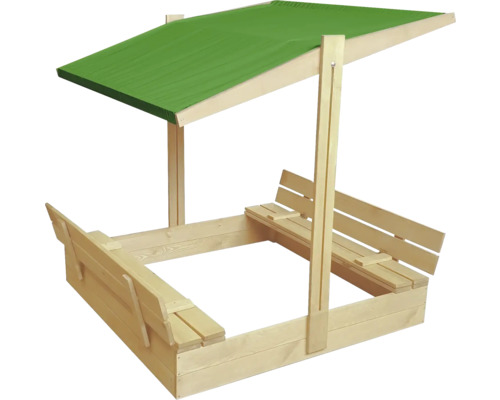 Sandkasten mit grünem Dach und Sitzbänken aus Holz
