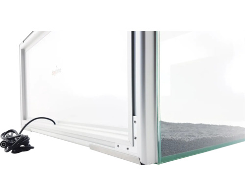 Aquarium mit Beleuchtung und Kabel