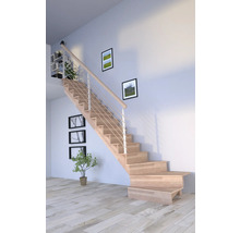 Holztreppe mit Edelstahlgeländer in einem hellen Raum.