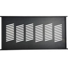 Sichtschutzelement mit horizontalen Schlitzen