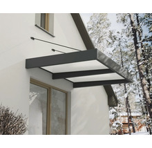 Hausfassade mit Vordach zum Schutz vor Witterungseinflüssen