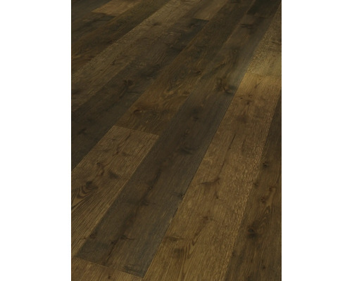 Verlegtes Laminat in Holzoptik