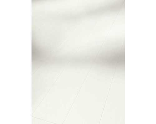 Heller Laminatboden mit Holzstruktur
