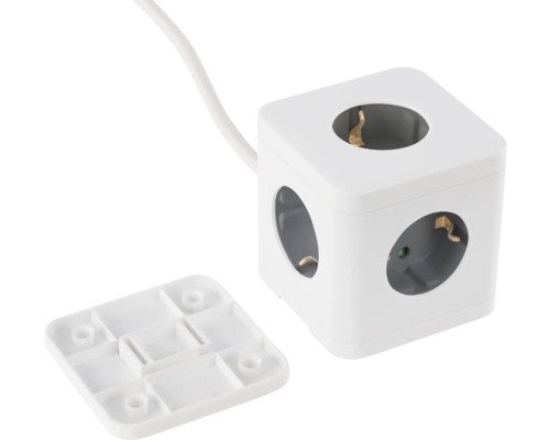 Würfelförmige Steckdosenleiste mit Stecker