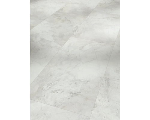 Nahaufnahme von Vinylboden in Marmoroptik.