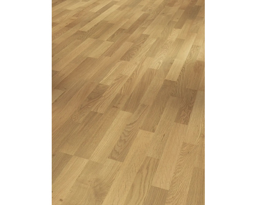 Verlegter Parkettboden aus Holz