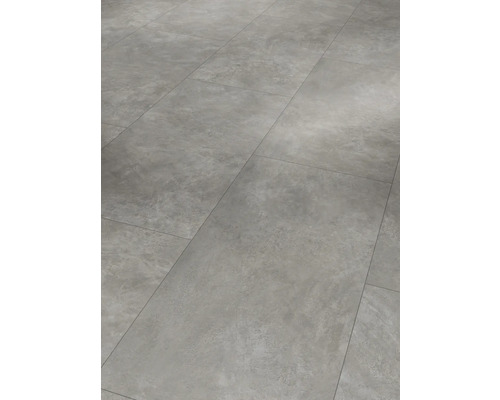 Verlegung von Bodenfliesen im Innenbereich