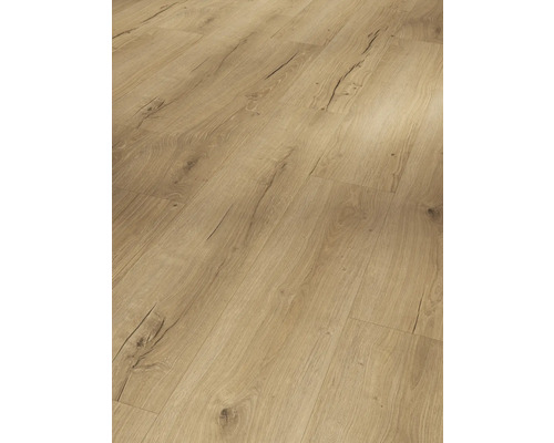 Helles Laminat mit Holzoptik